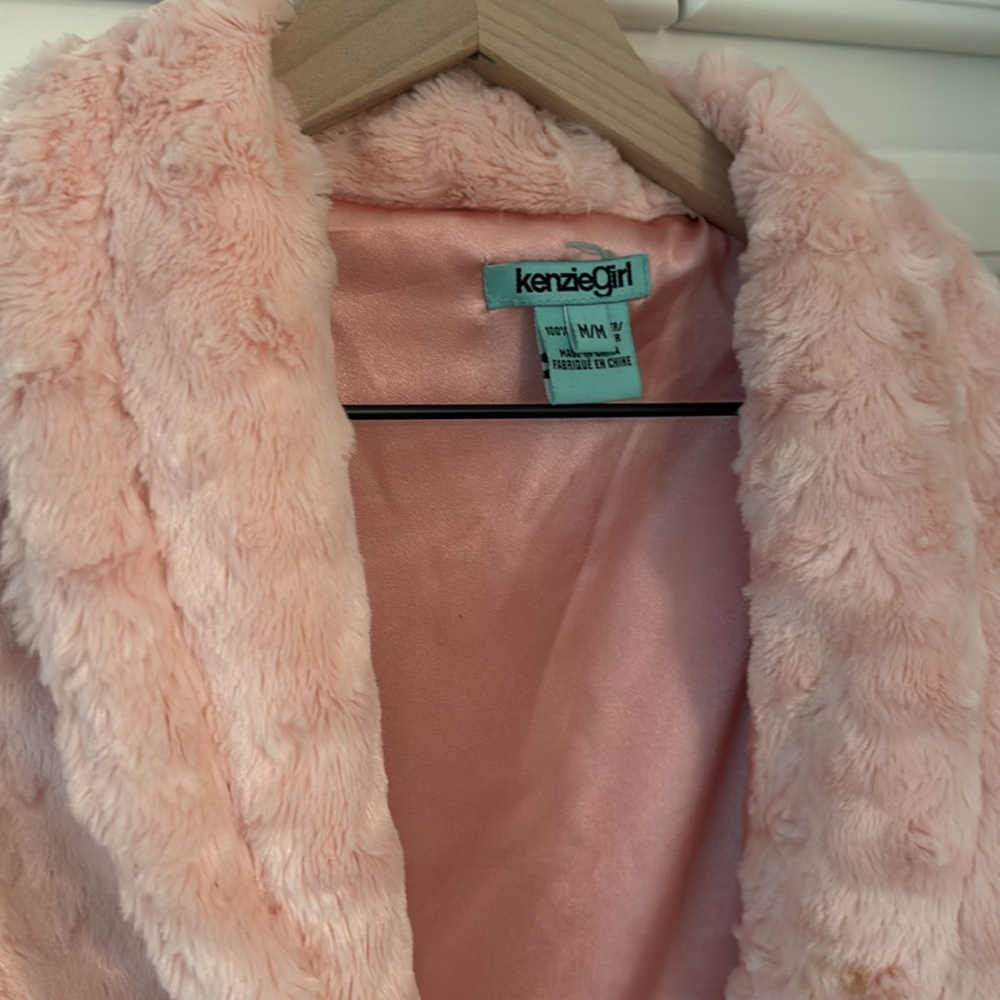 Pink Faux Fur Cropped Jacket - Picture 2 of 2